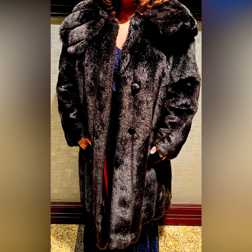 3/4 Faux Fur Coat